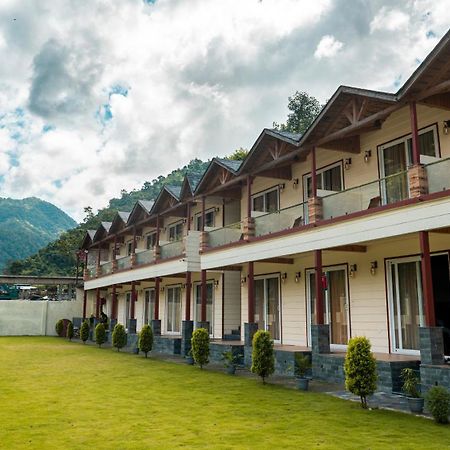Qcent Woods Resort & Spa, Rishīkesh Buitenkant foto