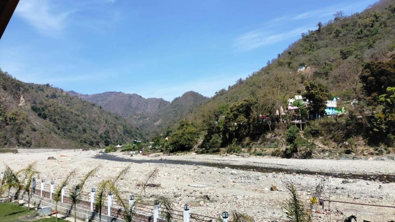 Qcent Woods Resort & Spa, Rishīkesh Buitenkant foto