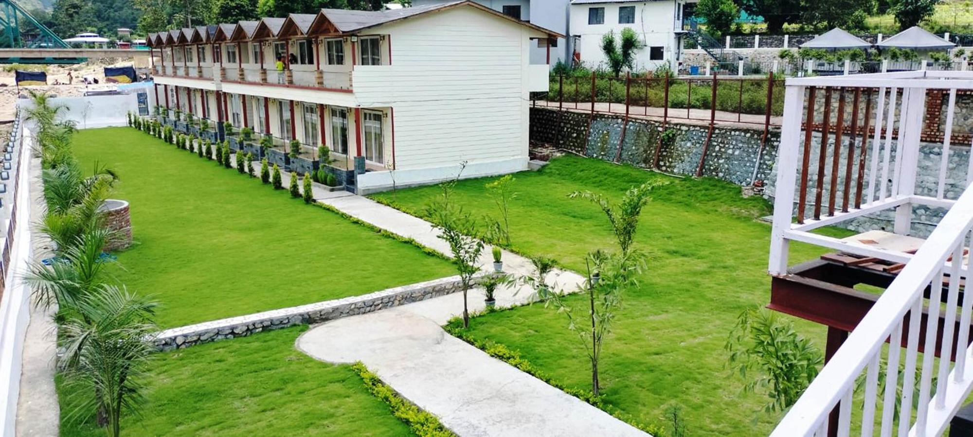 Qcent Woods Resort & Spa, Rishīkesh Buitenkant foto