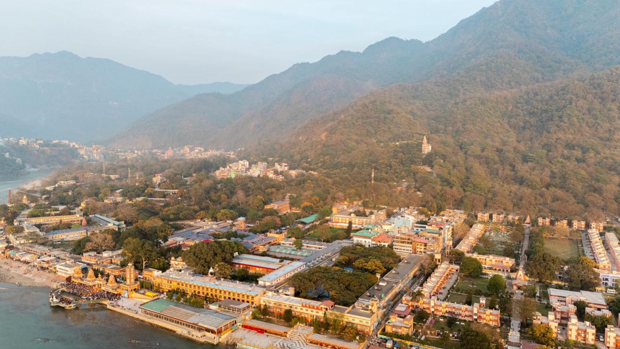 Qcent Woods Resort & Spa, Rishīkesh Buitenkant foto