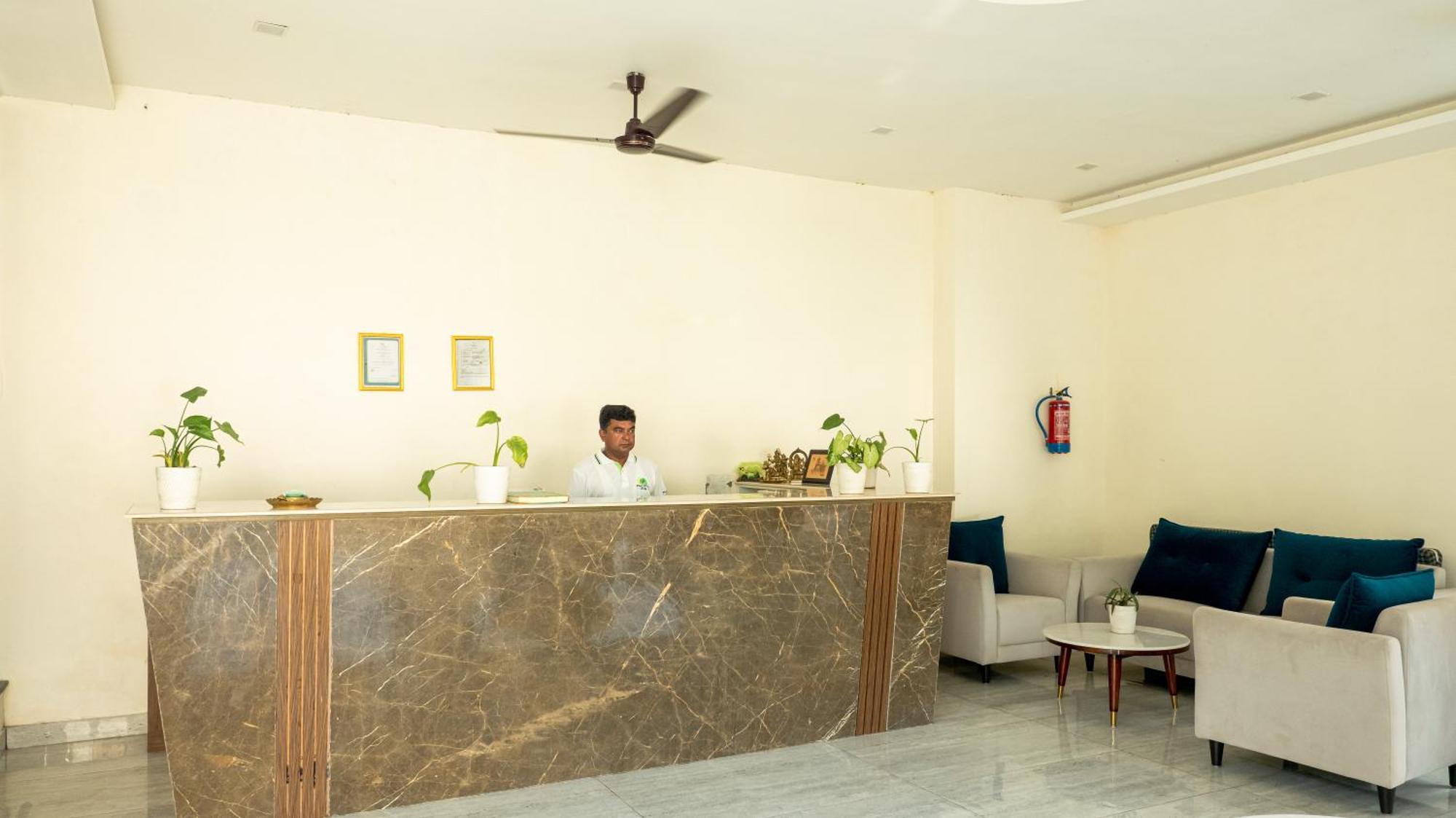 Qcent Woods Resort & Spa, Rishīkesh Buitenkant foto