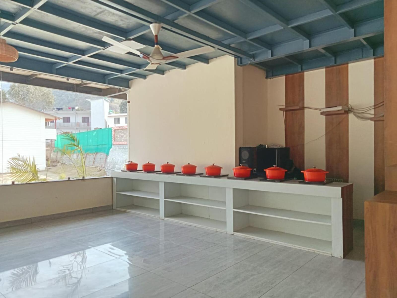 Qcent Woods Resort & Spa, Rishīkesh Buitenkant foto